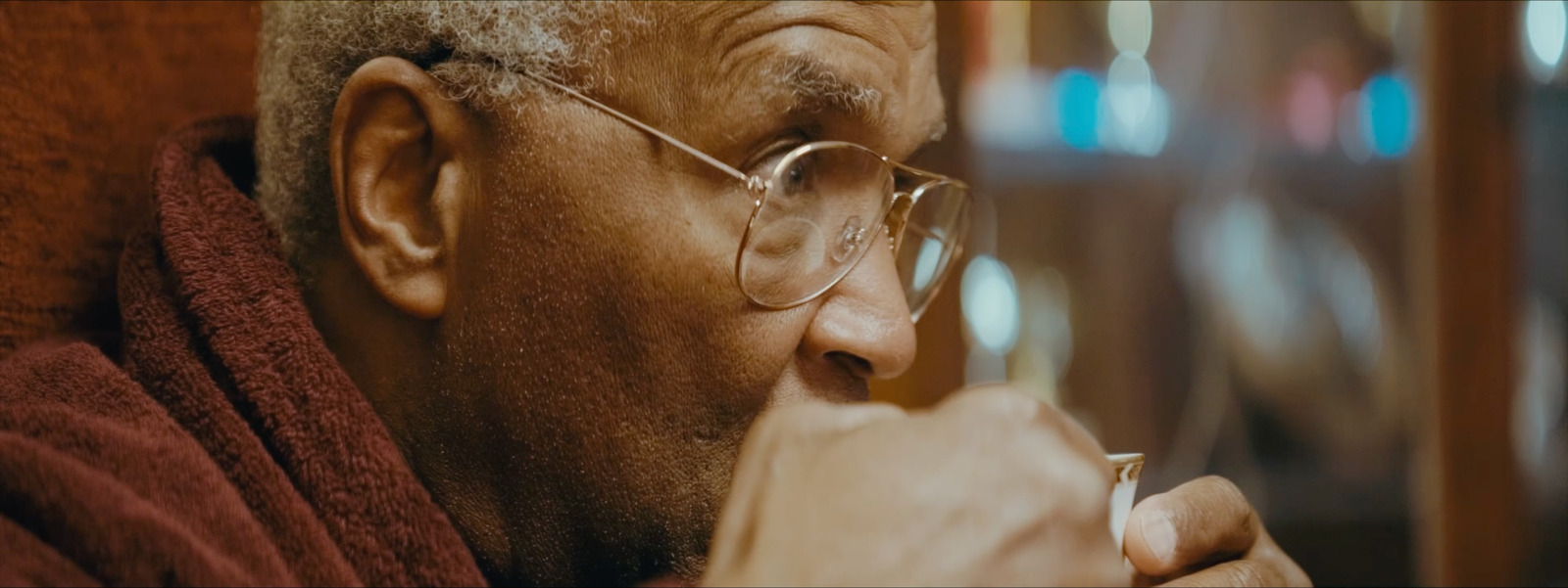 Back to You, music video directed by No ID for Duvall. Colour grade by Anibal Castaño, Grade by Humans (still 1)