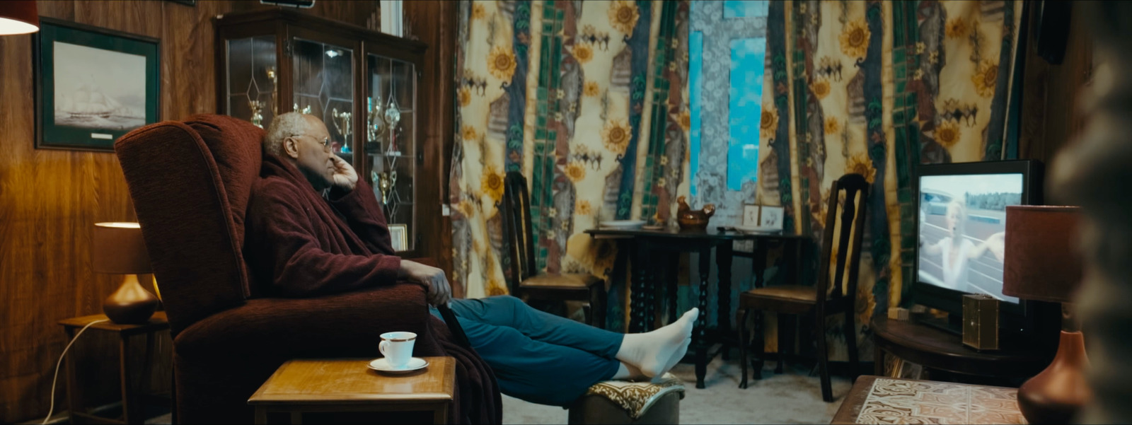 Back to You, music video directed by No ID for Duvall. Colour grade by Anibal Castaño, Grade by Humans (still 9)