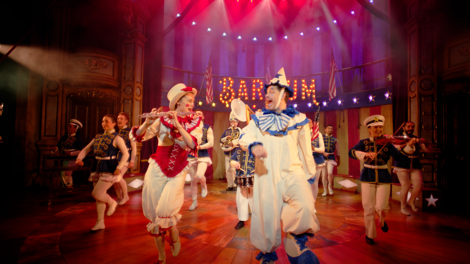 Barnum, theatre trailer for Studio Twenty. Colour grade by Anibal Castaño, Grade by Humans (still 2)