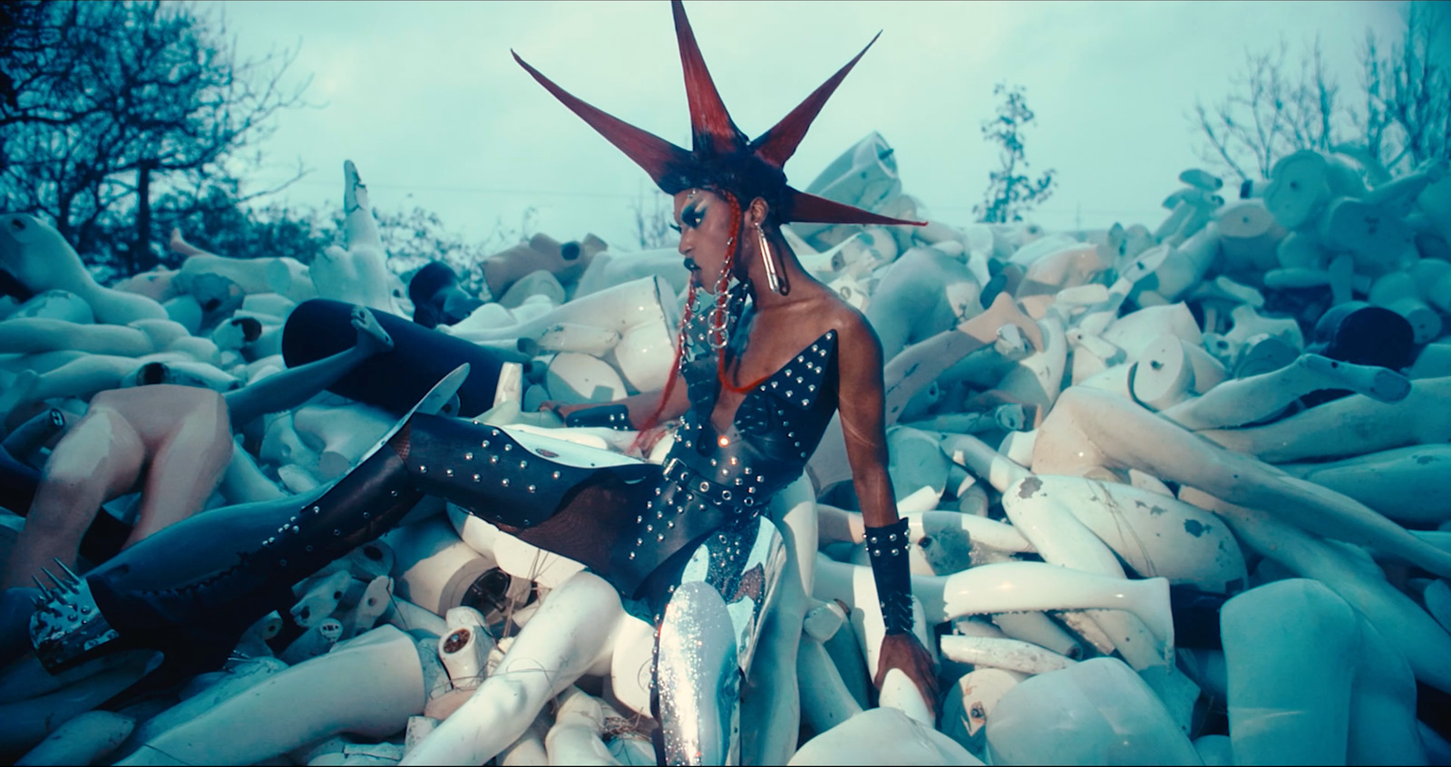 Another One Bites the Dust, music video directed by Joseph Wilson for Black Peppa. Colour grade by Anibal Castaño, Grade by Humans (still 3)