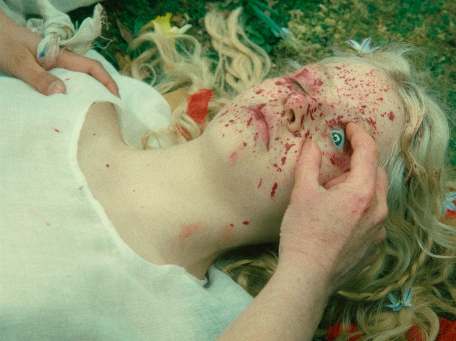 NÔM, short film directed by voidform. Colour grade by Anibal Castaño, Grade by Humans (still 1)
