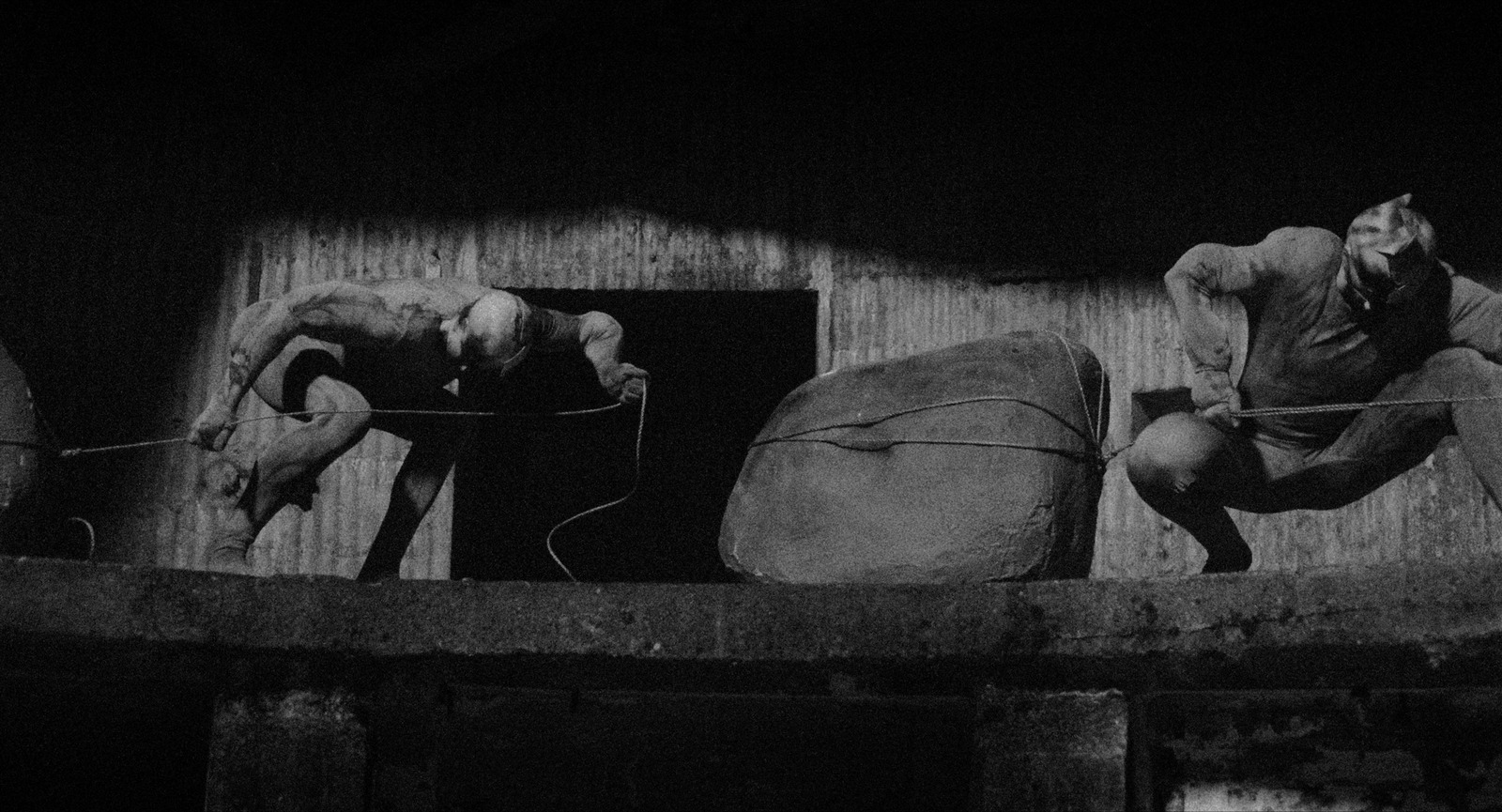 Nowhere Game, music video directed by Joseph Wilson for Patrick Wolf. Colour grade by Anibal Castaño, Grade by Humans (still 5)
