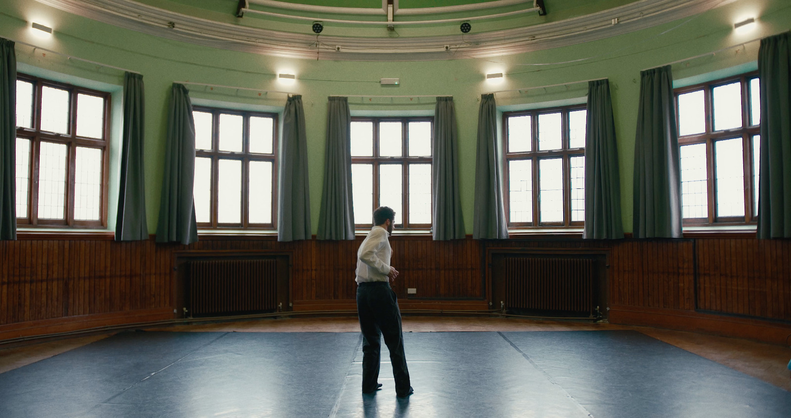 On The Cut Three, short film directed by Folu Odimayo for Mount Foom. Colour grade by Anibal Castaño, Grade by Humans (still 9)