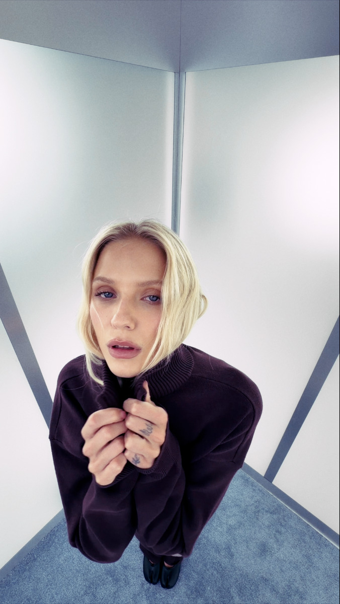 Campaign, commercial for Oner Active. Colour grade by Anibal Castaño, Grade by Humans (still 7)