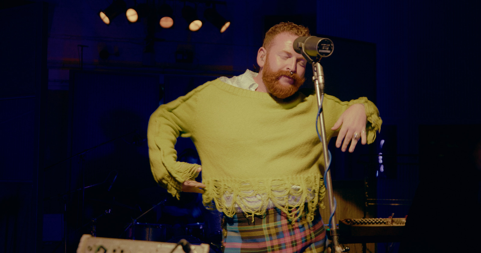 Street Violence × Tom Rasmussen, live performance directed by Joseph Wilson for Abbey Road × Gay Times. Colour grade by Anibal Castaño, Grade by Humans (still 7)