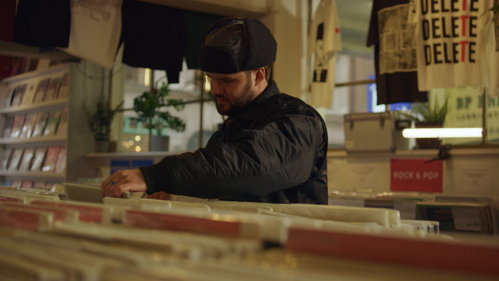 The Localist, commercial directed by Damola Oladapo for The Hoxton Hotel. Colour grade by Anibal Castaño, Grade by Humans (still 20)