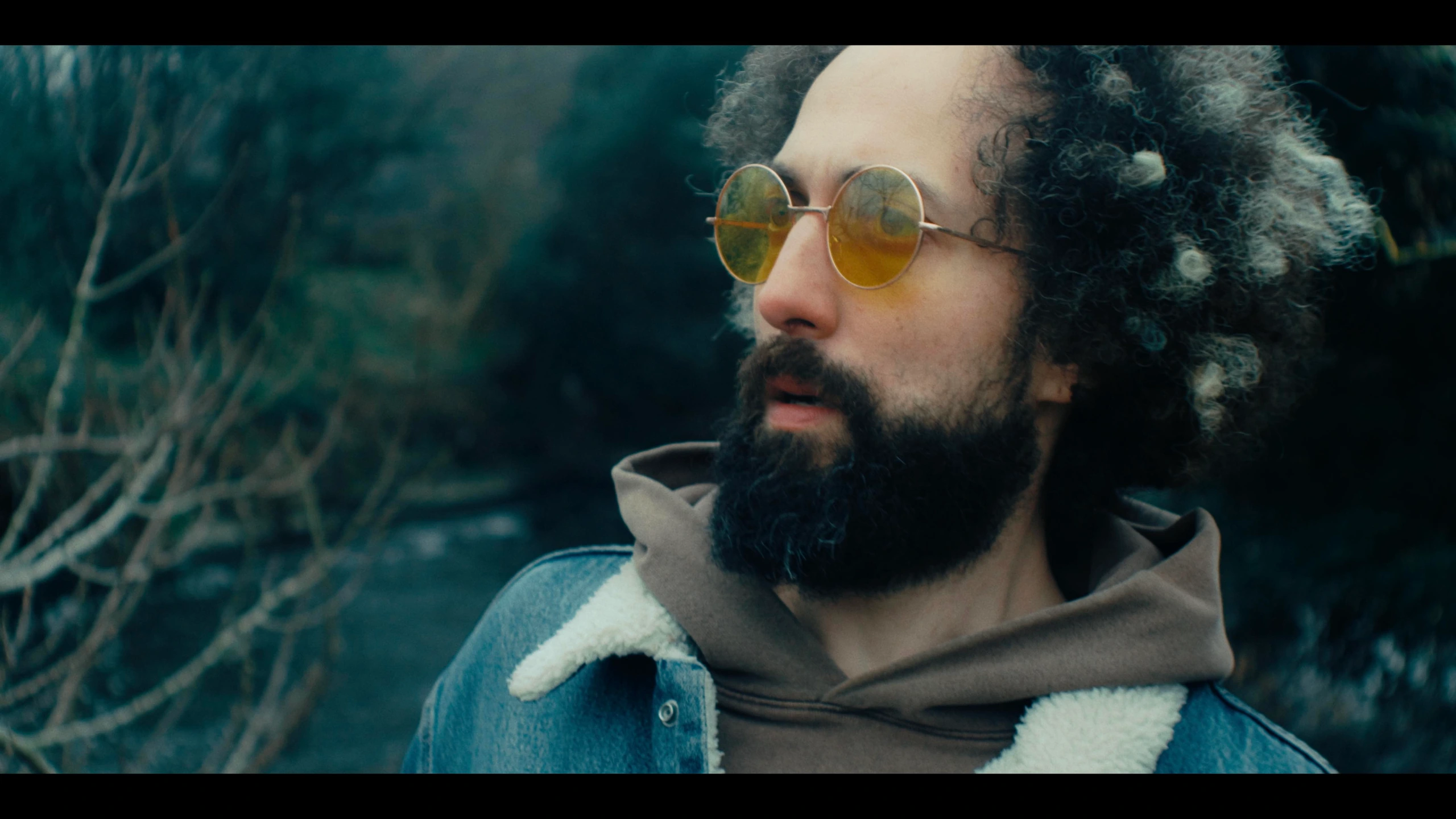 Casual Stream, music video. Cinematography by Anibal Castaño, still 11