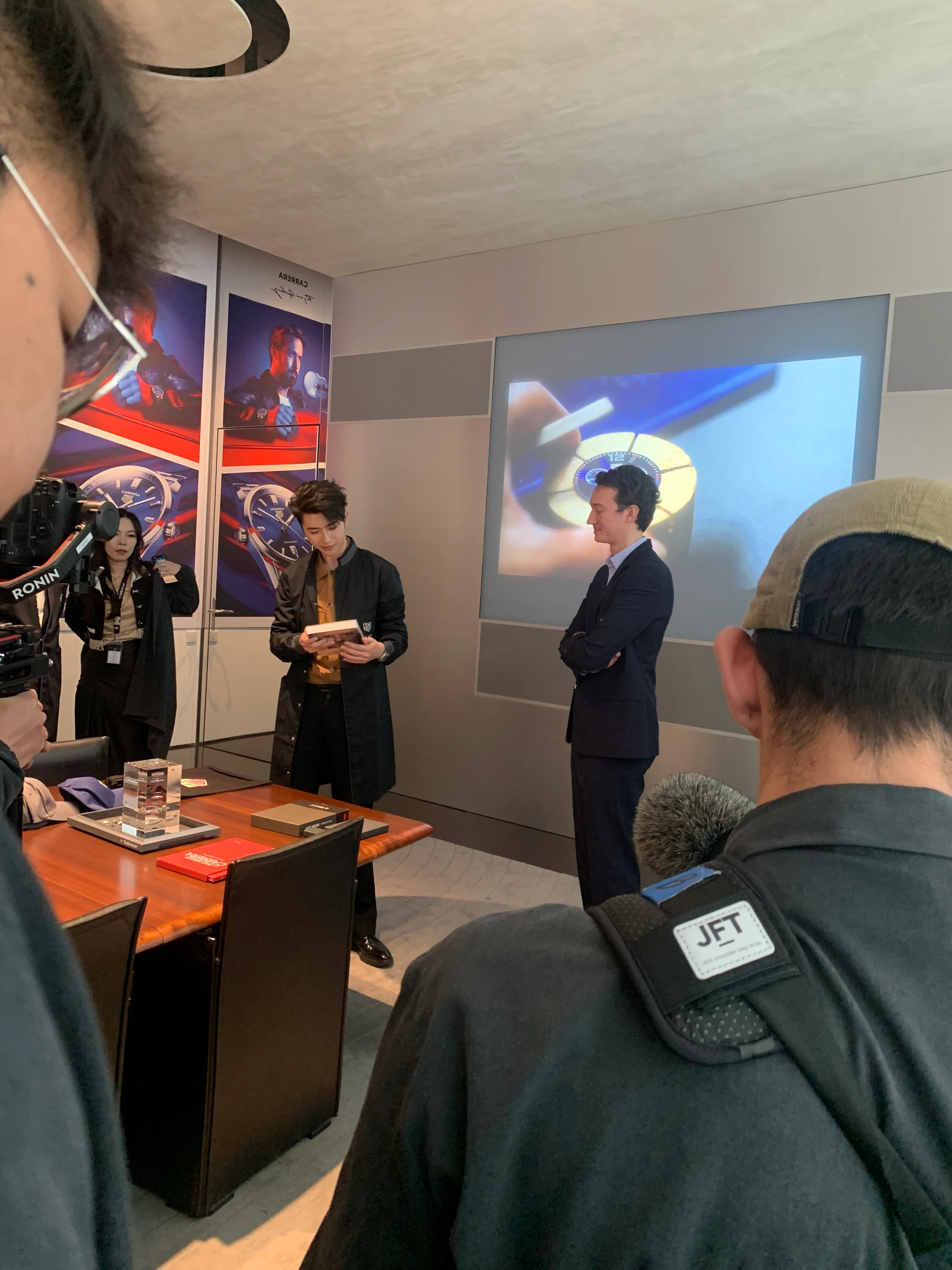 KUN — The Time Chaser for TAG Heuer and GQ China. Camera Operator / 1st AC: Anibal Castaño, still 2