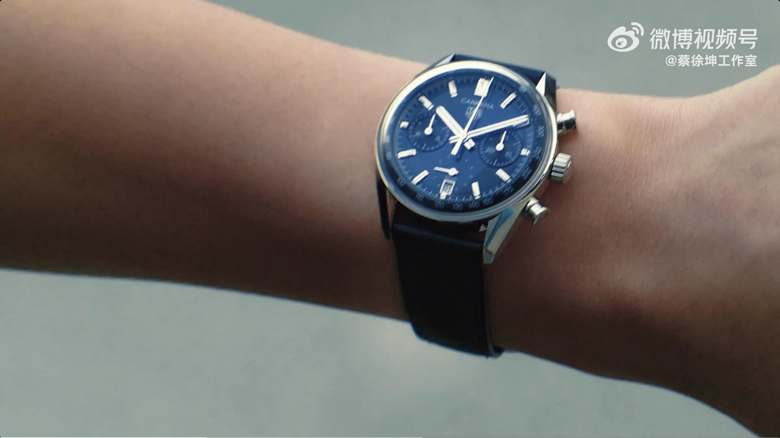 Meet Me In Paris for TAG Heuer and GQ China. Camera Operator / 1st AC: Anibal Castaño, still 2