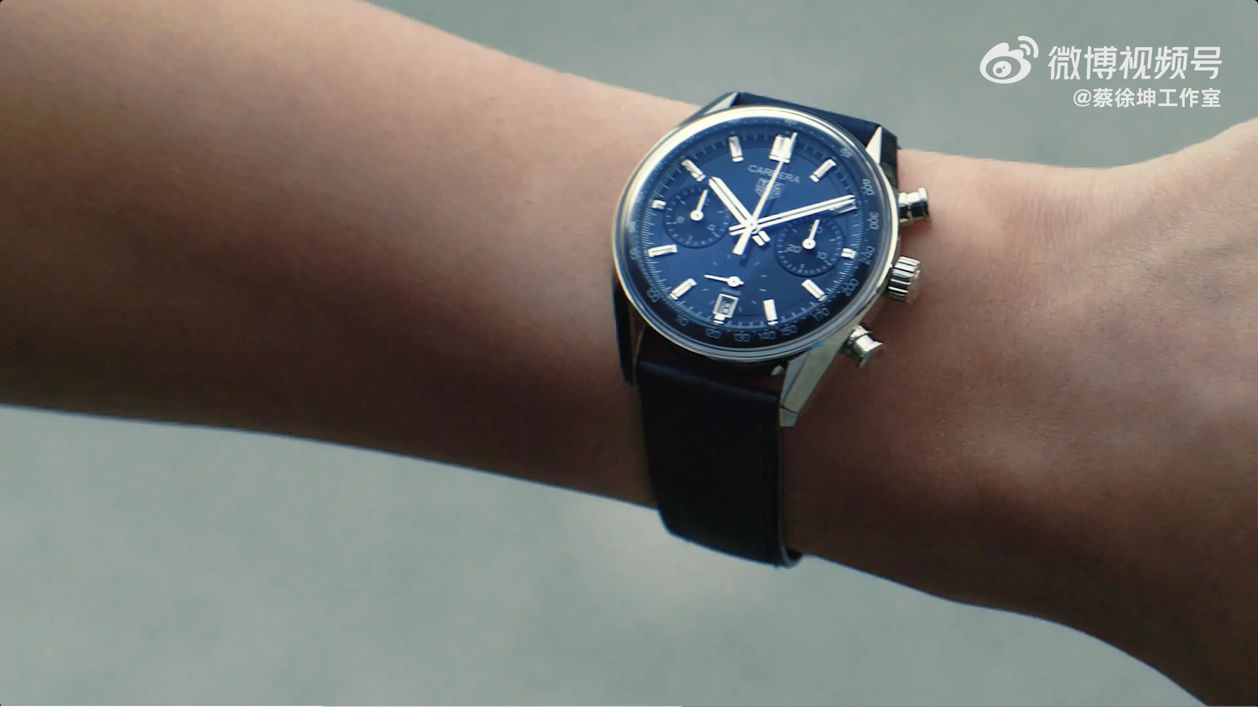 Meet Me In Paris for TAG Heuer and GQ China. Camera Operator / 1st AC: Anibal Castaño, still 6