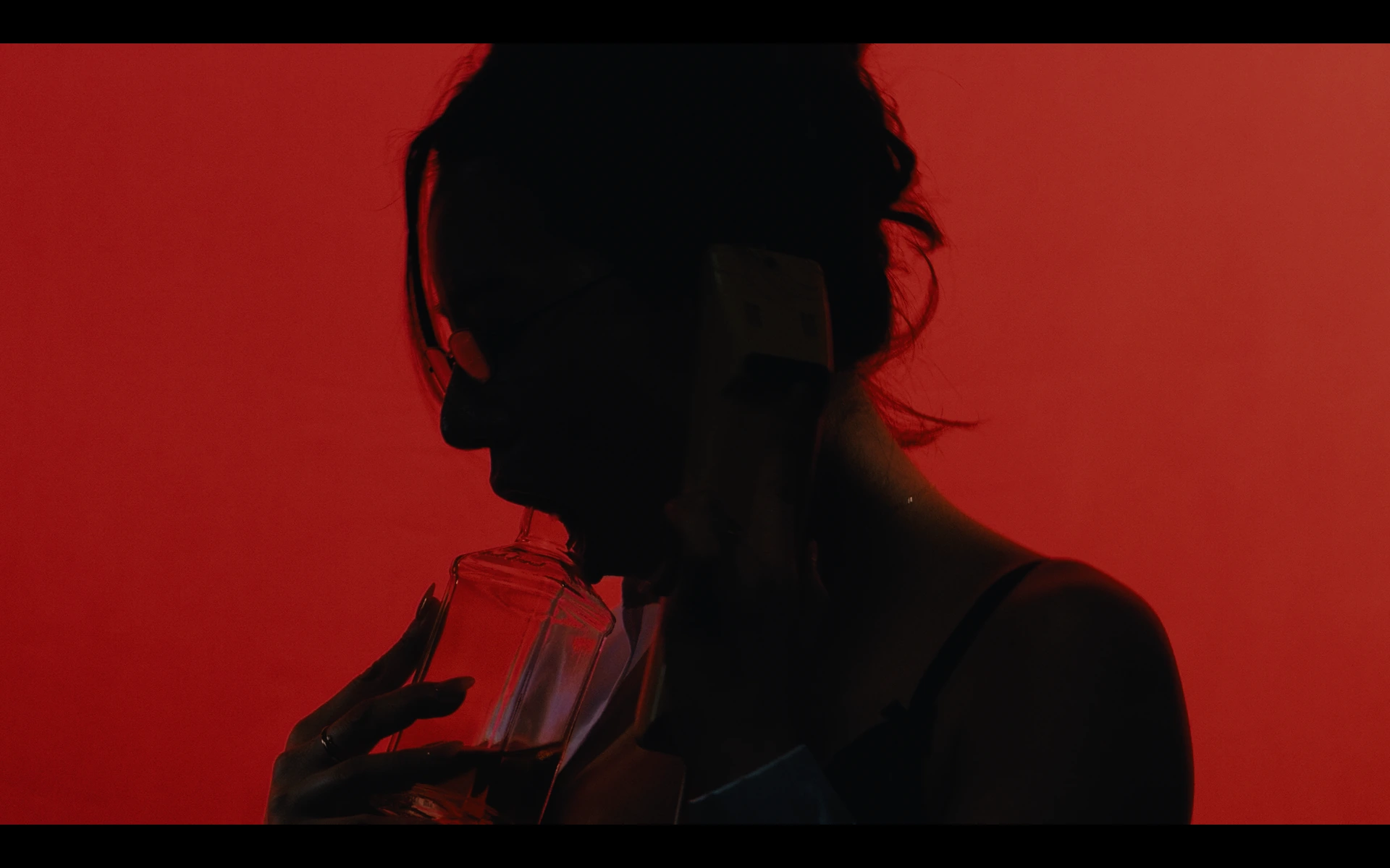MOAN, short film directed by Joseph Icaro. Cinematography by Anibal Castaño, still 19