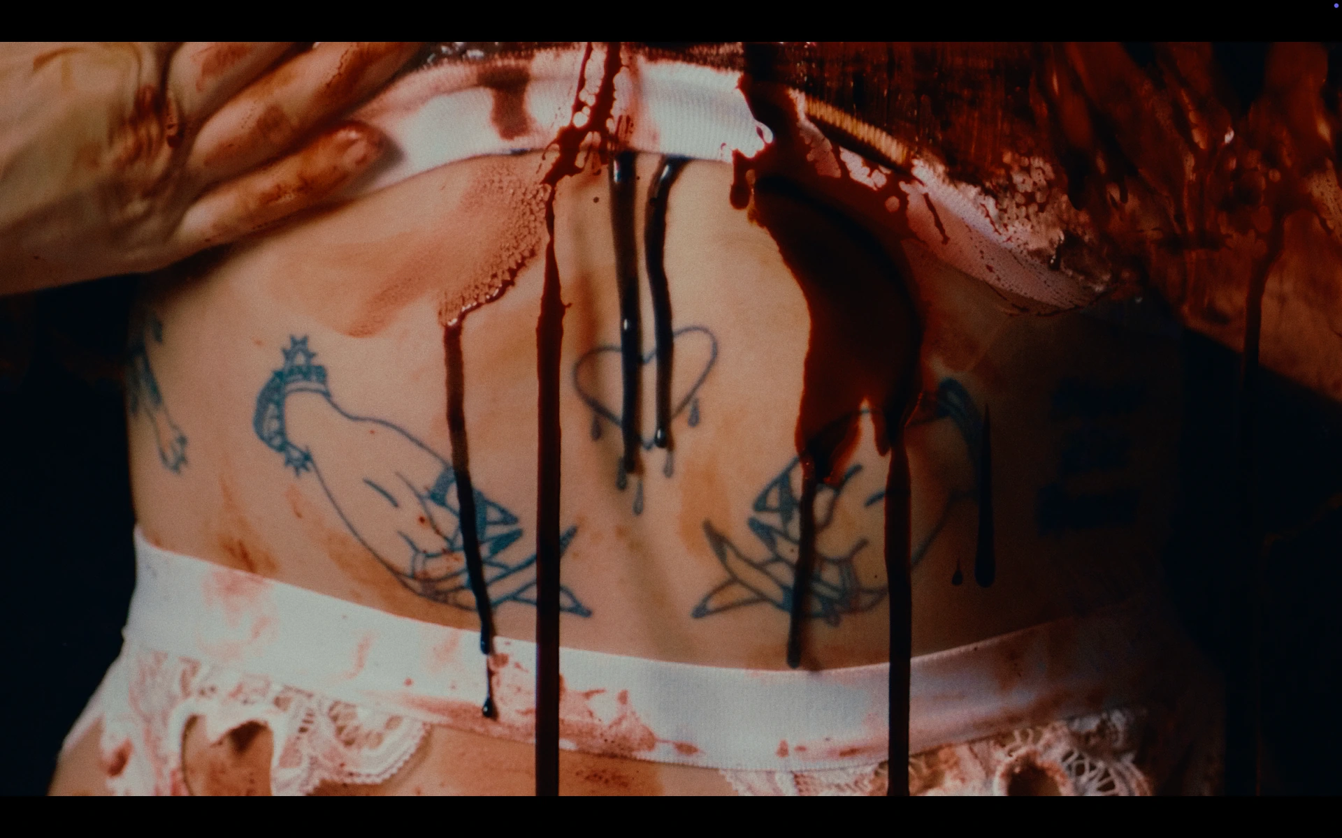 MOAN, short film directed by Joseph Icaro. Cinematography by Anibal Castaño, still 8