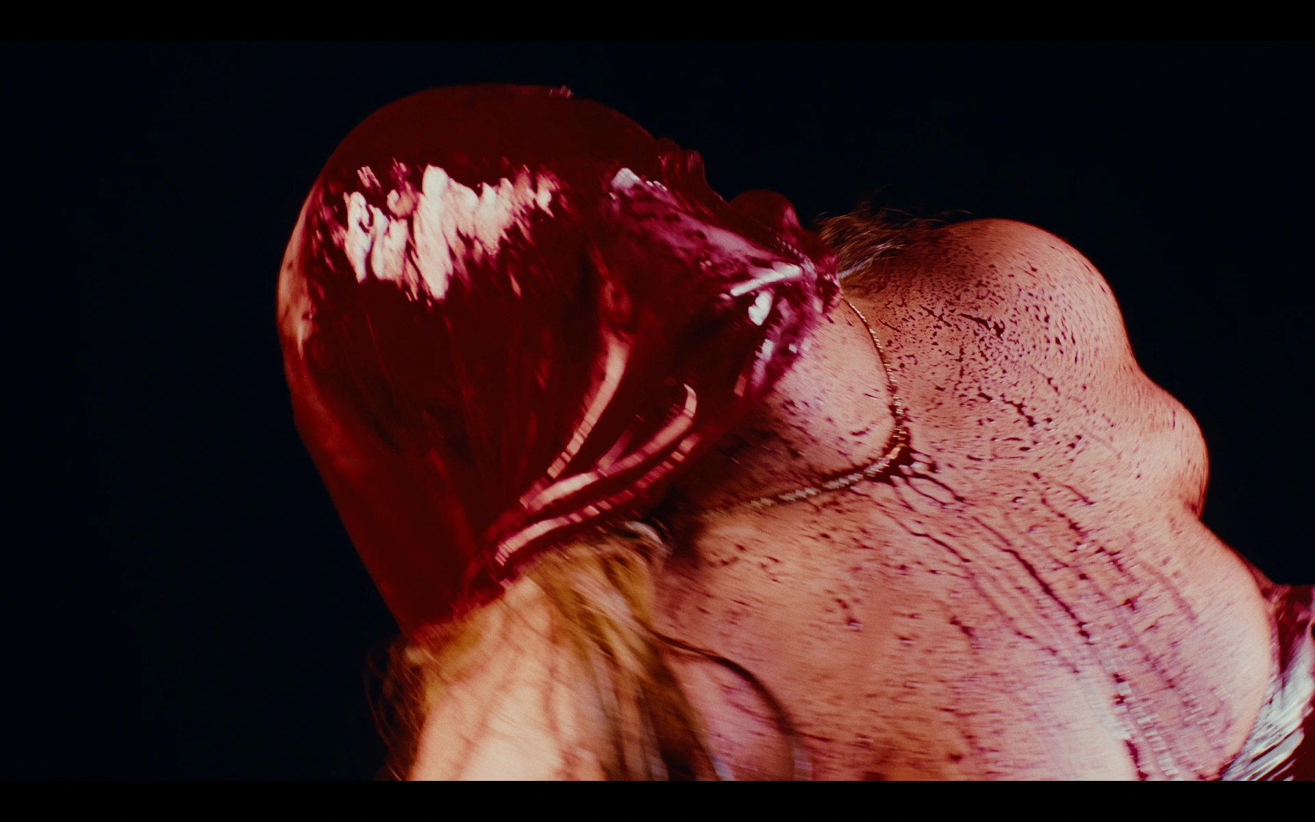MOAN, short film directed by Joseph Icaro. Cinematography by Anibal Castaño, still 6
