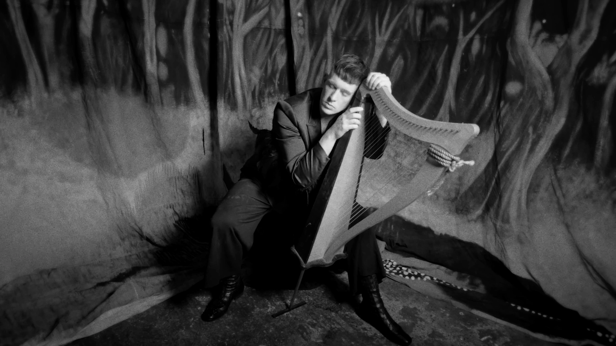 The Bowline Knot — Patrick Wolf, music video directed by Joseph Wilson. Cinematography by Anibal Castaño, still 13