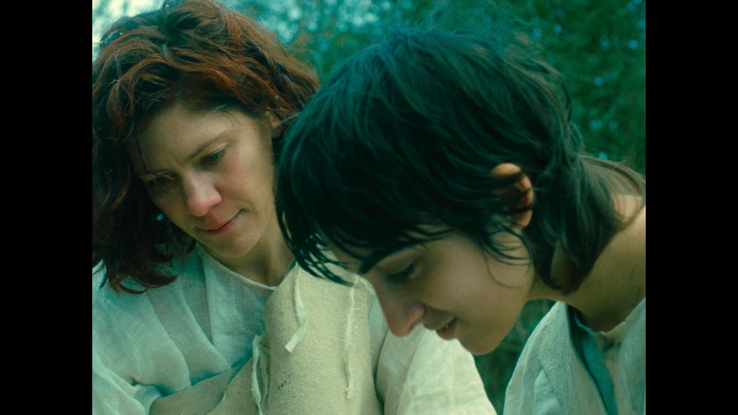 NOM, short film directed by Ananda Siml. Cinematography by Anibal Castaño, still 16