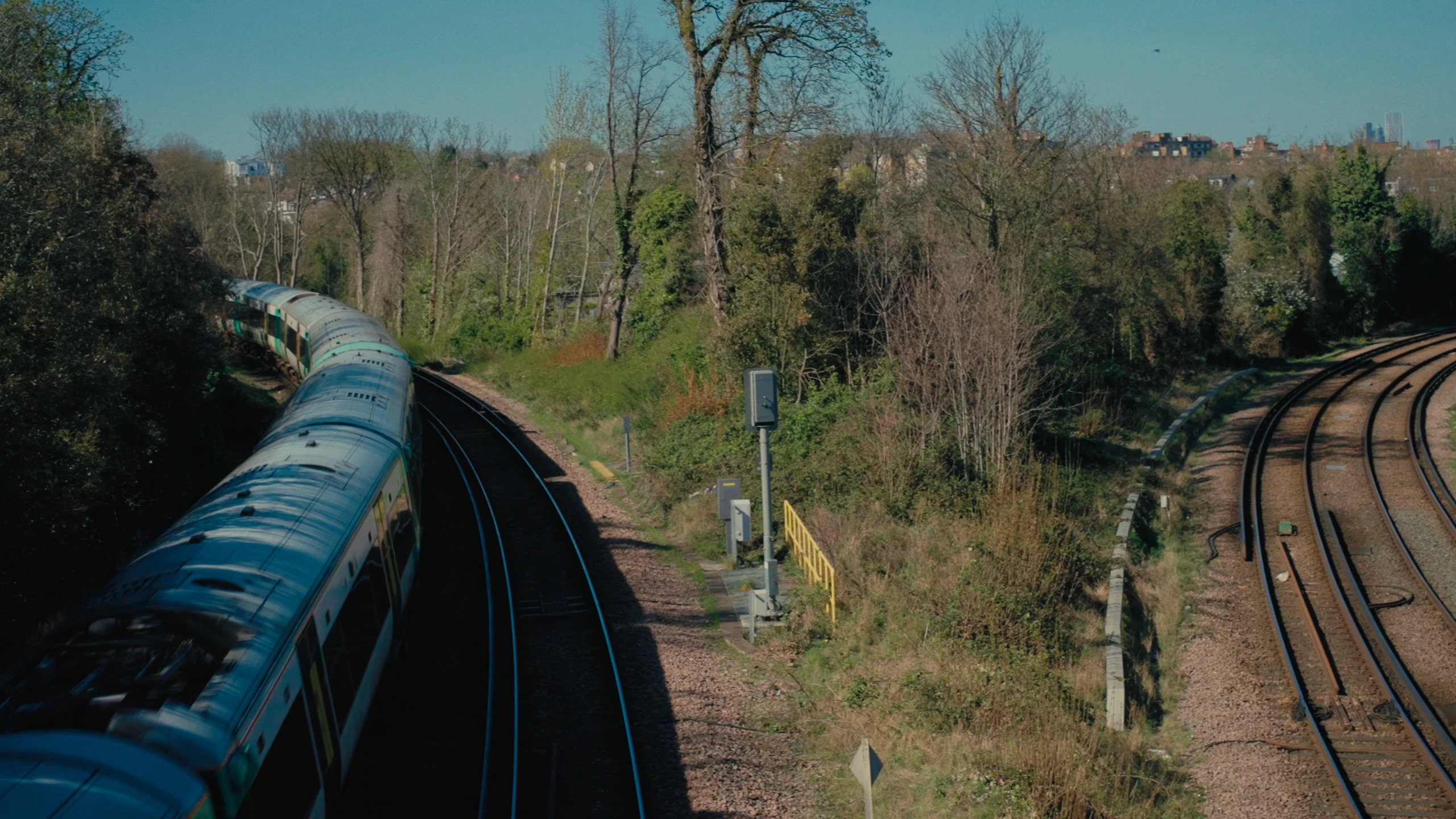 Nurbolot for Pink Noise and Rainbow Migration. Cinematography by Anibal Castaño, still 11