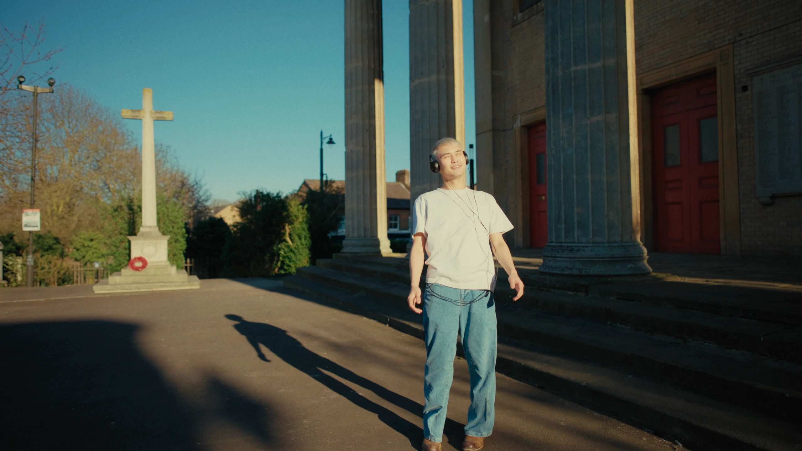 Nurbolot for Pink Noise and Rainbow Migration. Cinematography by Anibal Castaño, still 8