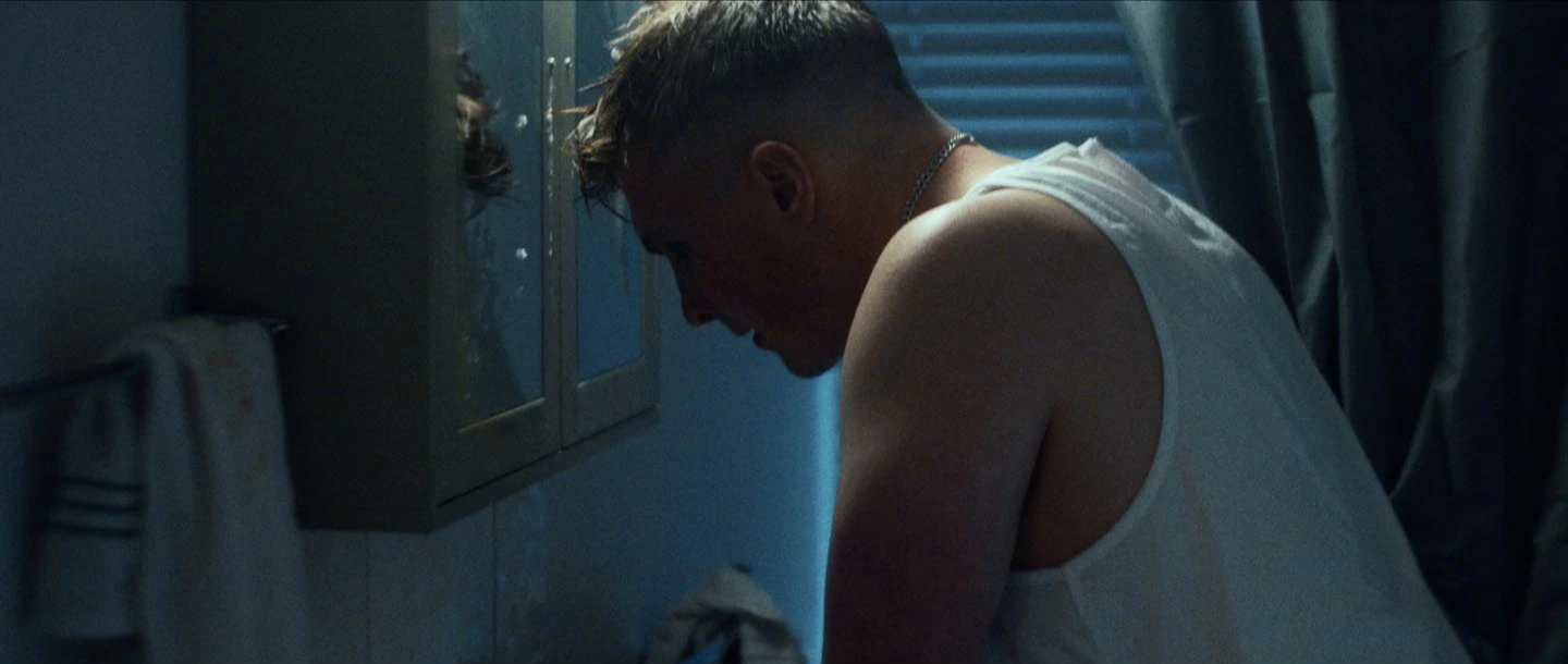 Oh Phelia, What Have You Done, short film directed by Ananda Siml. Cinematography by Anibal Castaño, still 2