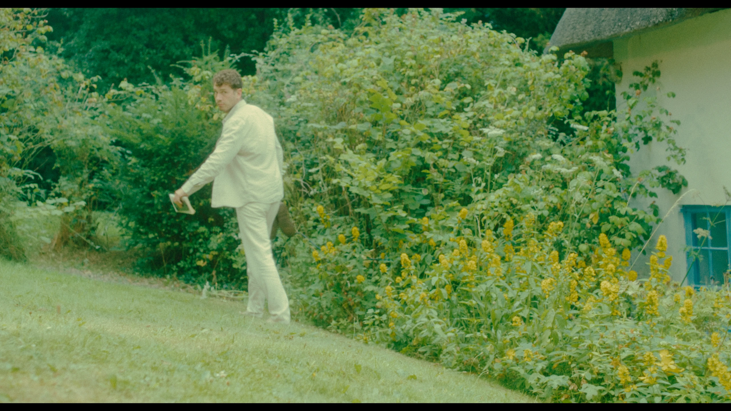 Sweet Spot, short film directed by Ananda Siml. Cinematography by Anibal Castaño, still 35