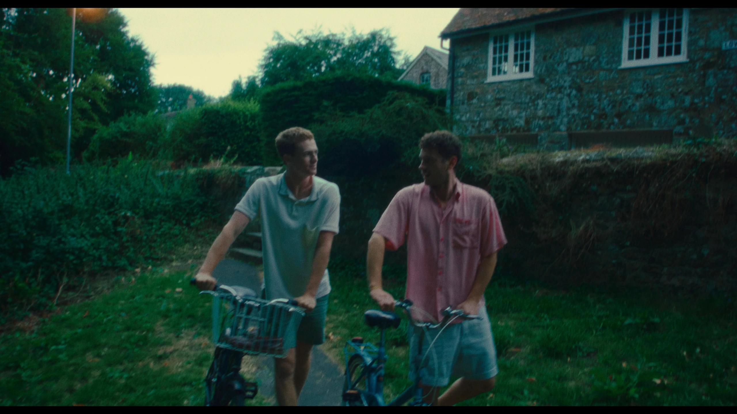 Sweet Spot, short film directed by Ananda Siml. Cinematography by Anibal Castaño, still 7